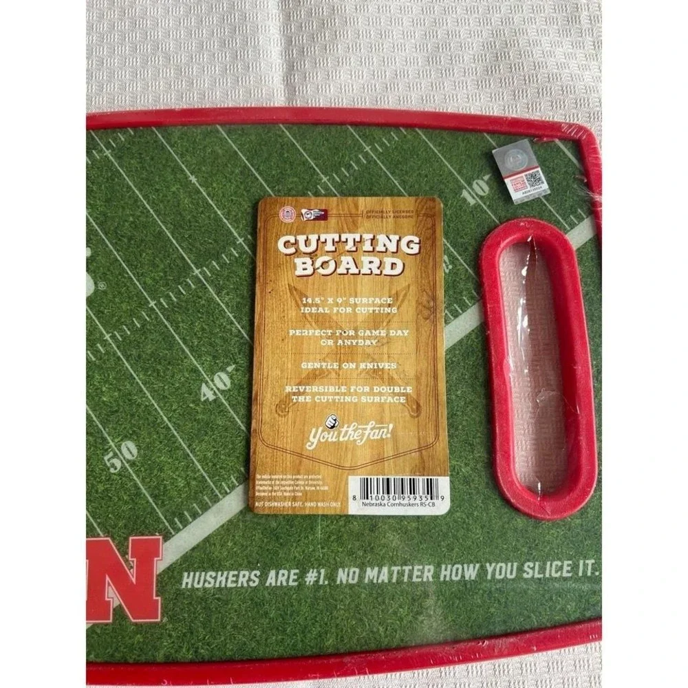 You The Fan Nebraska Corn Huskers Reversible Cutting Board NEW